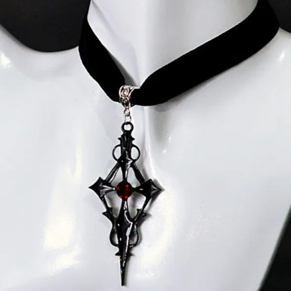 DESIGNER GOTH VAMPIRE BLACK ENAMEL CROSS/RED CRYSTAL CHOKER NECKLACE**NEW! - Picture 2 of 5